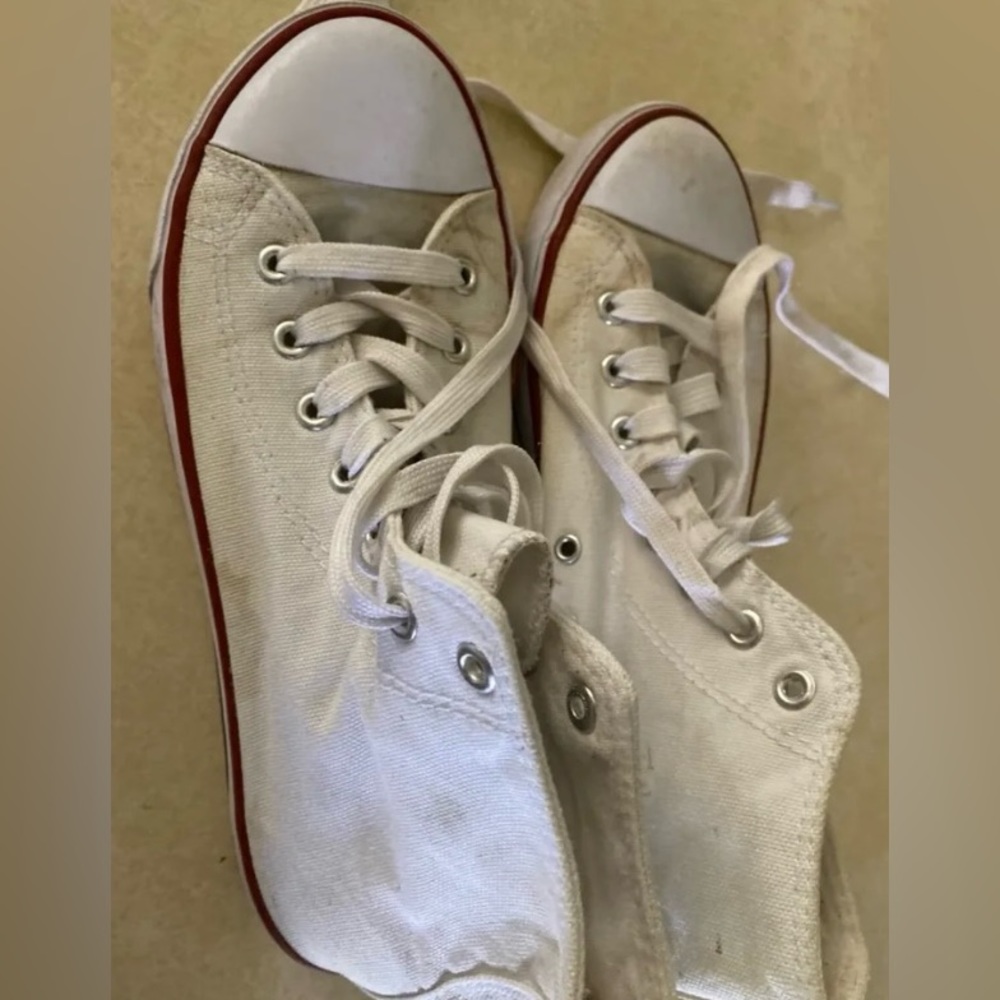 White converse